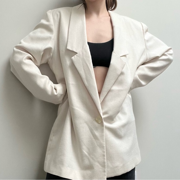 Vintage Cream Tailored Blazer - Picture 3 of 15